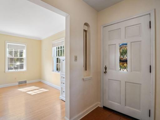 1776 Asbury Street, Saint Paul, MN 55113