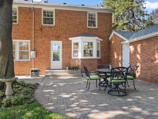 1776 Asbury Street, Saint Paul, MN 55113