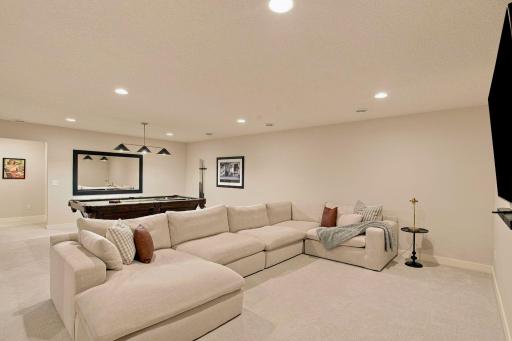 5392 Rolling Hills Parkway, Victoria, MN 55318
