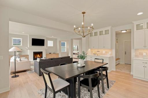 5392 Rolling Hills Parkway, Victoria, MN 55318