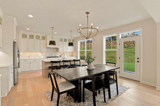 5392 Rolling Hills Parkway, Victoria, MN 55318