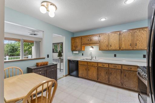 404 Pleasure Creek Drive, Blaine, MN 55434