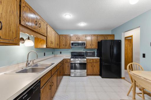 404 Pleasure Creek Drive, Blaine, MN 55434