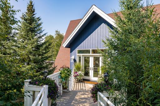 5226 Pontoon Bay Road, Duluth, MN 55803