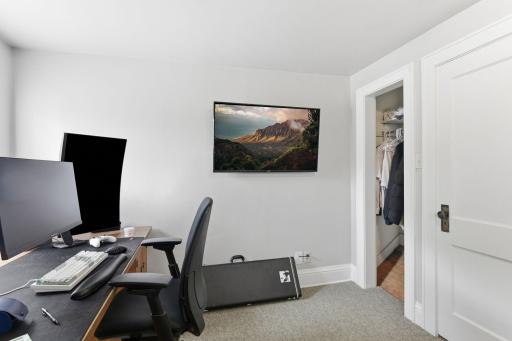 44-web-or-mls-5039-5037-Abbott-Ave-S-DUPLEX-44.jpg