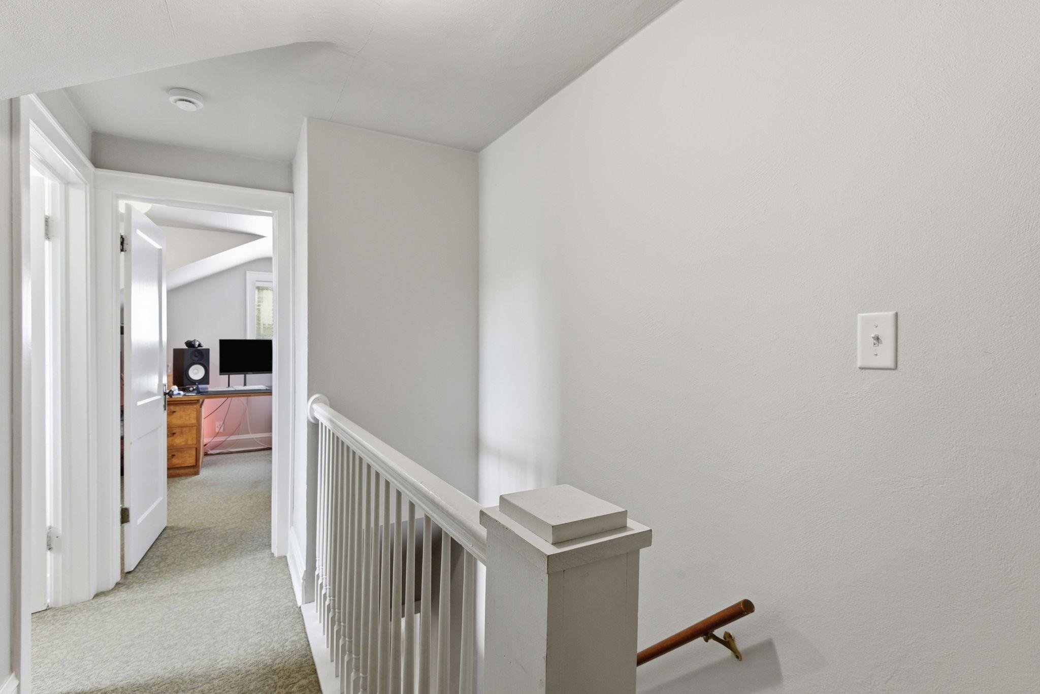 42-web-or-mls-5039-5037-Abbott-Ave-S-DUPLEX-42.jpg