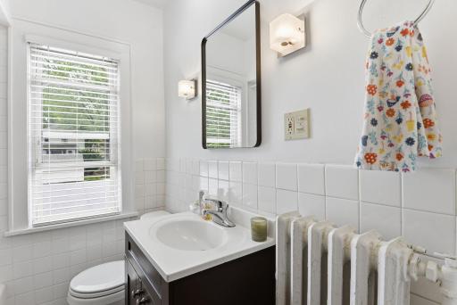40-web-or-mls-5039-5037-Abbott-Ave-S-DUPLEX-40.jpg