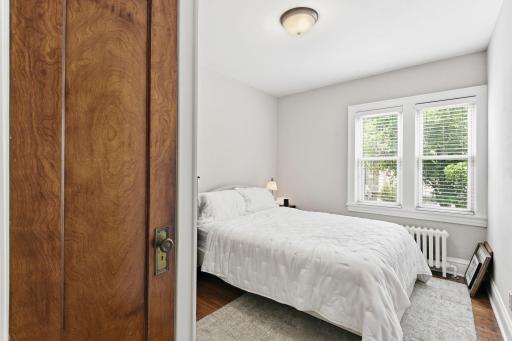 36-web-or-mls-5039-5037-Abbott-Ave-S-DUPLEX-36.jpg