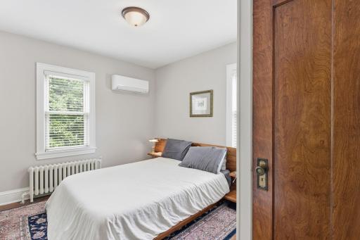 38-web-or-mls-5039-5037-Abbott-Ave-S-DUPLEX-38.jpg