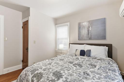 16-web-or-mls-5039-5037-Abbott-Ave-S-DUPLEX-16.jpg