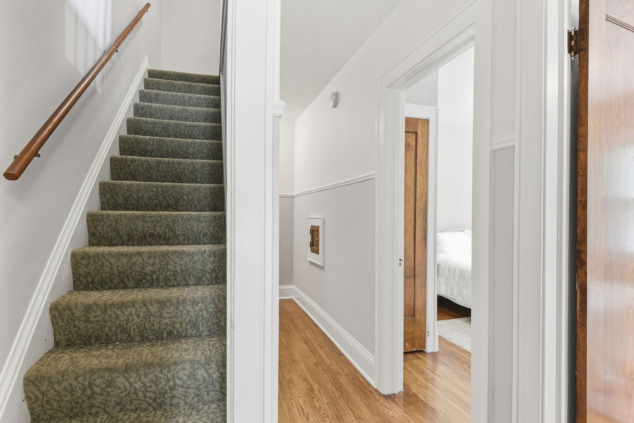 41-web-or-mls-5039-5037-Abbott-Ave-S-DUPLEX-41.jpg
