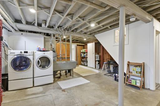 27-web-or-mls-5039-5037-Abbott-Ave-S-DUPLEX-27.jpg