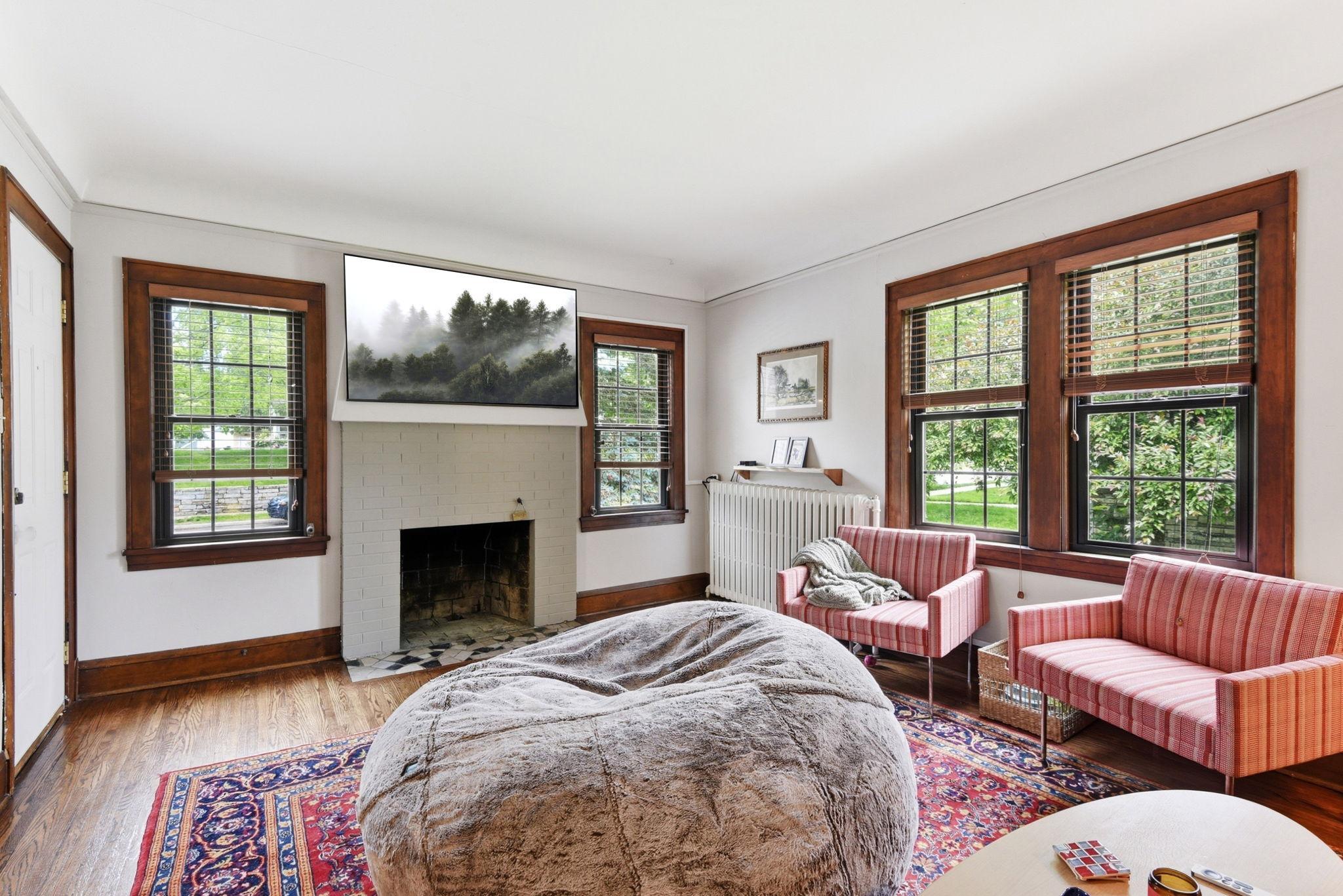 29-web-or-mls-5039-5037-Abbott-Ave-S-DUPLEX-29.jpg