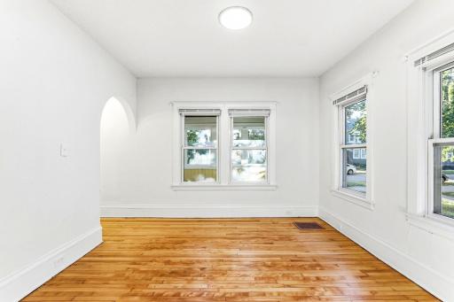 1040 24th Avenue SE, Minneapolis, MN 55414