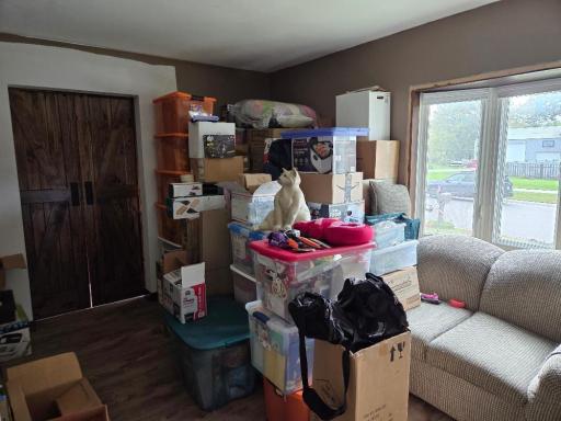 16 4th Avenue SE, Dodge Center, MN 55927