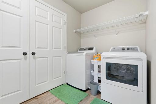 101 5th Street E, Horace, ND 58047