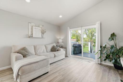 101 5th Street E, Horace, ND 58047
