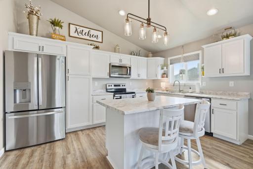 101 5th Street E, Horace, ND 58047