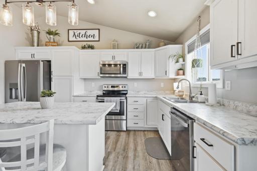 101 5th Street E, Horace, ND 58047