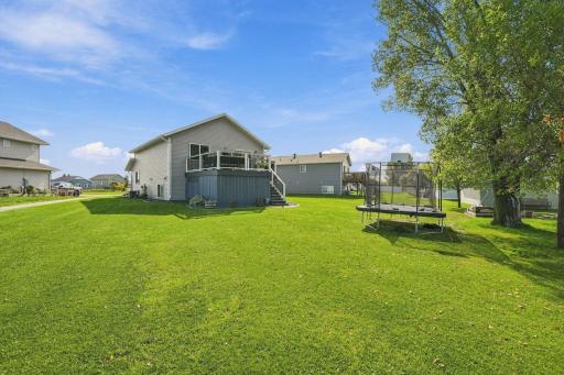 101 5th Street E, Horace, ND 58047