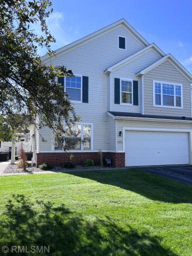 898 Providence Drive, Shakopee, MN 55379