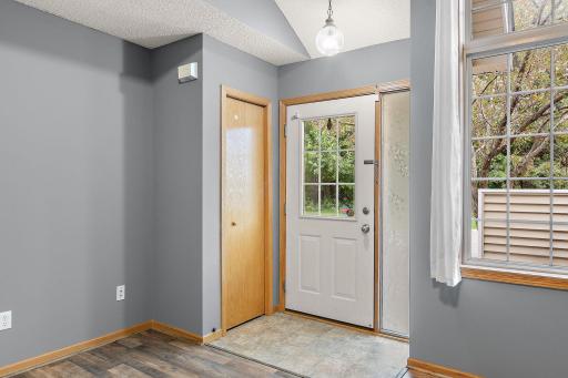 2264 River Rock Lane, Shakopee, MN 55379