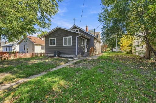 4417 Russell Avenue N, Minneapolis, MN 55412