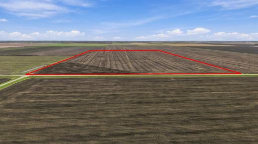 00 rural, Hillsboro, ND 58045