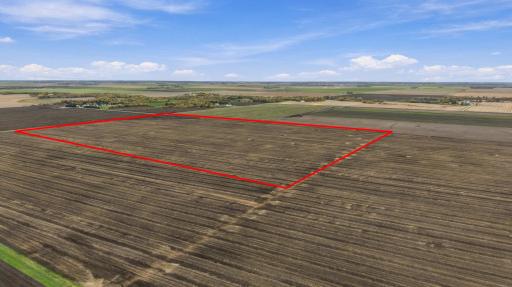 00 rural, Hillsboro, ND 58045