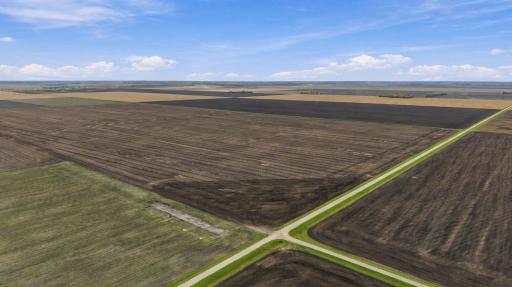 00 rural, Hillsboro, ND 58045