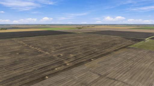 00 rural, Hillsboro, ND 58045