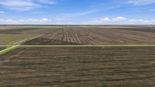 00 rural, Hillsboro, ND 58045