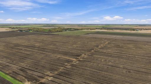 00 rural, Hillsboro, ND 58045