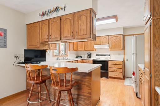 930 Ridgeview Place NE, Owatonna, MN 55060