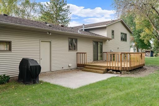930 Ridgeview Place NE, Owatonna, MN 55060