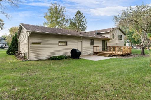930 Ridgeview Place NE, Owatonna, MN 55060