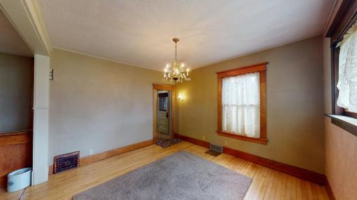 148 2nd Avenue SW, Alden, MN 56009