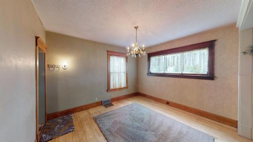 148 2nd Avenue SW, Alden, MN 56009