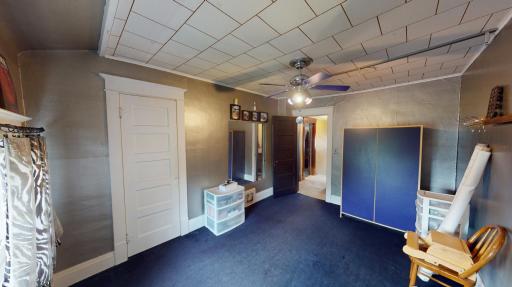 148 2nd Avenue SW, Alden, MN 56009