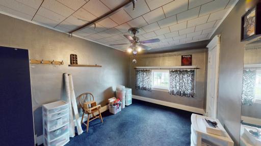 148 2nd Avenue SW, Alden, MN 56009