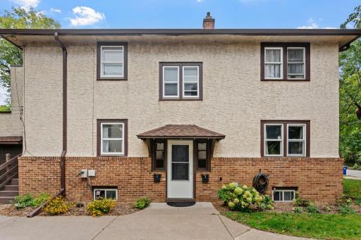 261 Robie Street W, Saint Paul, MN 55107