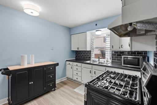 261 Robie Street W, Saint Paul, MN 55107