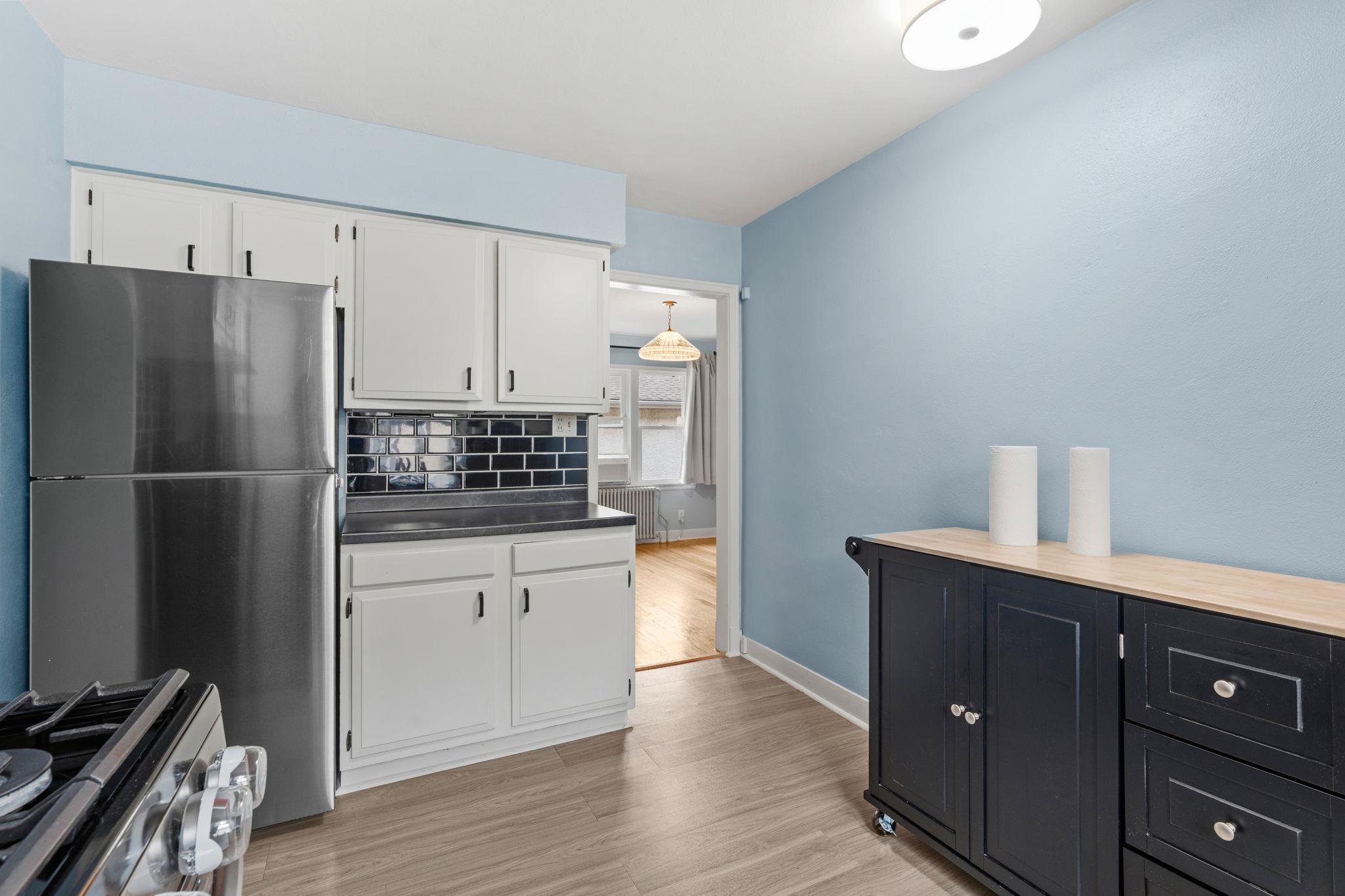 19-web-or-mls-261 W Robie St 1-19.jpg