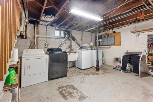 261 Robie Street W, Saint Paul, MN 55107