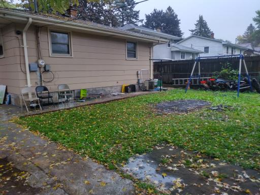 1560 Pacific Street, Saint Paul, MN 55106