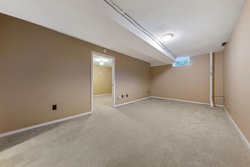 1320 11th Avenue NE, Faribault, MN 55021