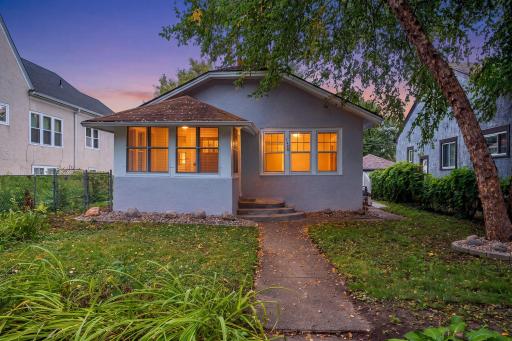 1428 Vincent Avenue N, Minneapolis, MN 55411