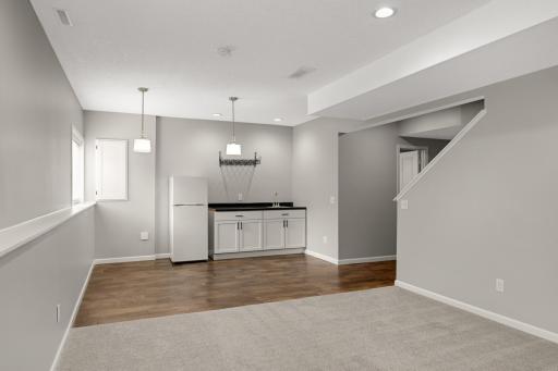 11779 Harvest Path, Saint Paul, MN 55129