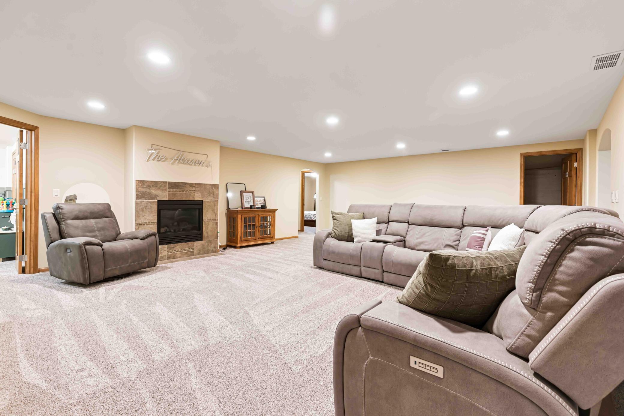 4295 49th Ave S Fargo ND_MLS-42.jpg