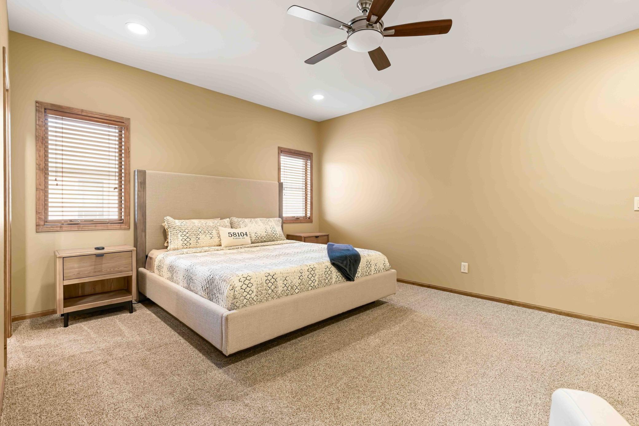 4295 49th Ave S Fargo ND_MLS-28.jpg